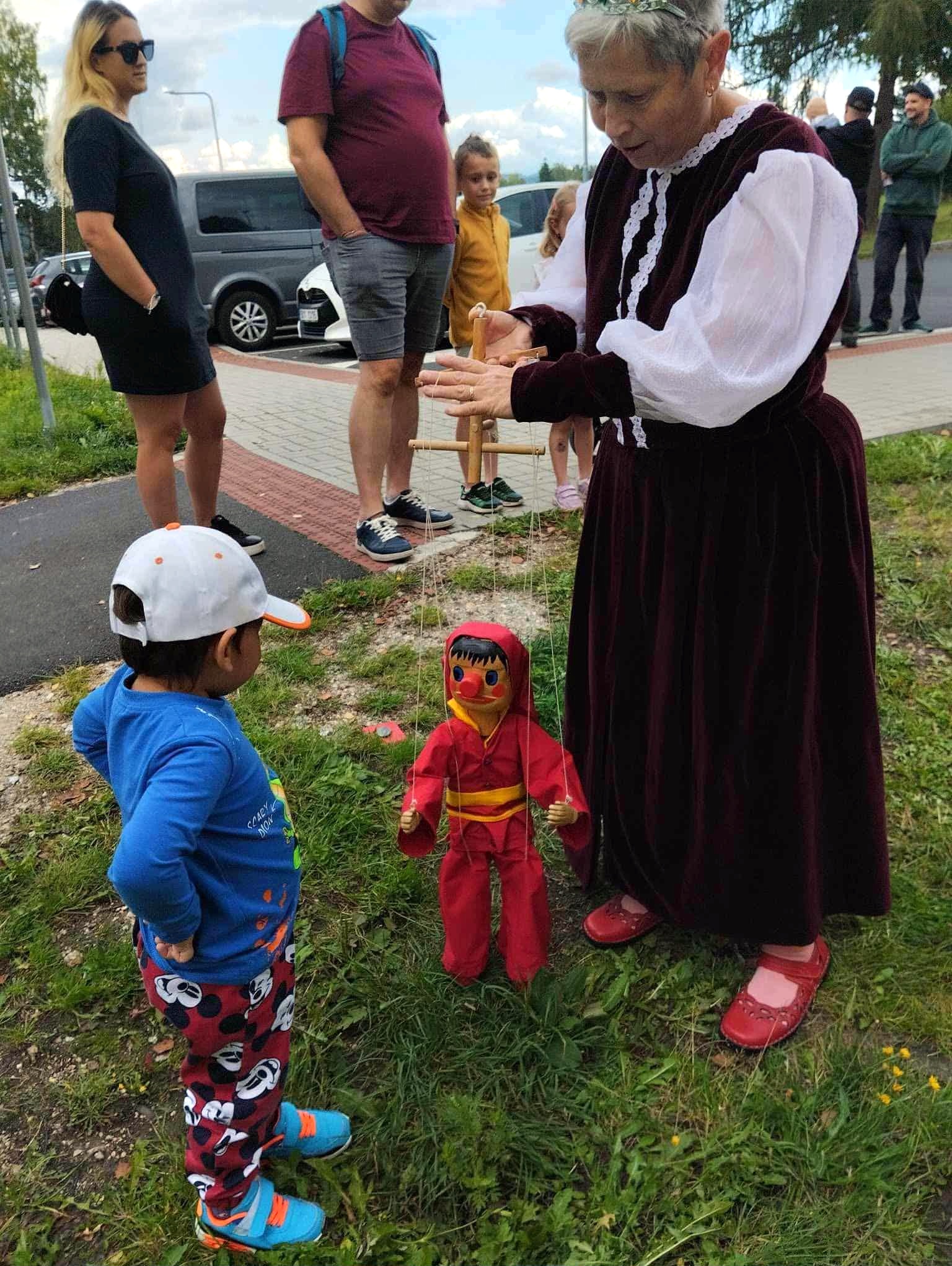 038d84eb-3914-4c8d-aa69-41985f2cbf94