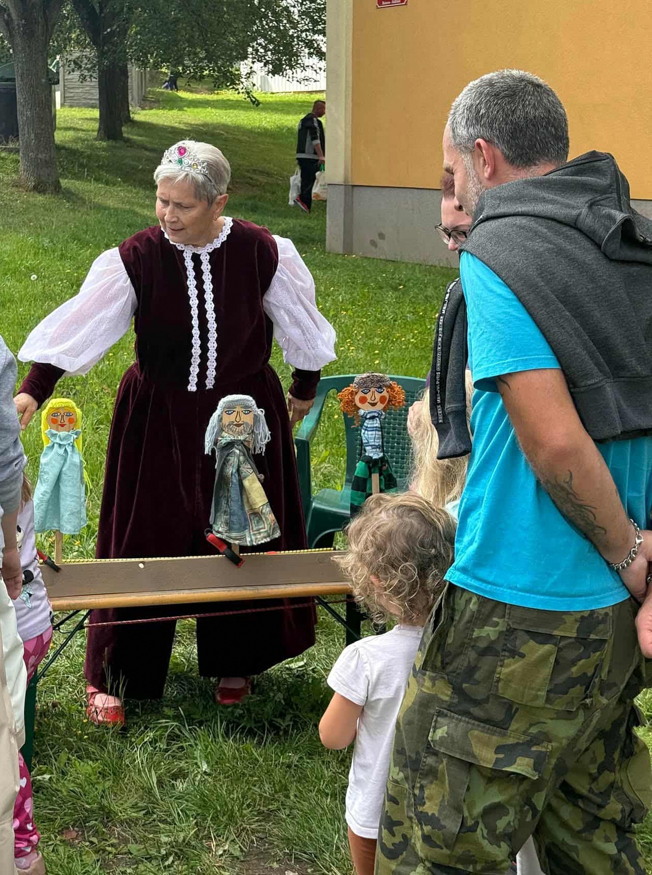 b9c00abb-8ee9-4c46-ba3f-59b000513b78